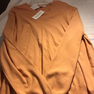 New mens v-neck sweater size xl